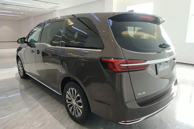 Used Buick GL8 2023 Land Executive Class Smart Enjoyment Model Exterior 2