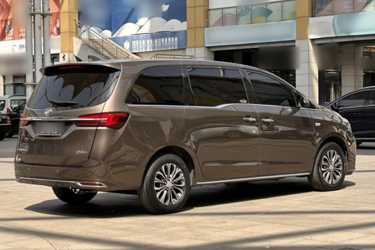 Used Buick GL8 2023 Land Executive Class 652T Luxury Model Exterior 2
