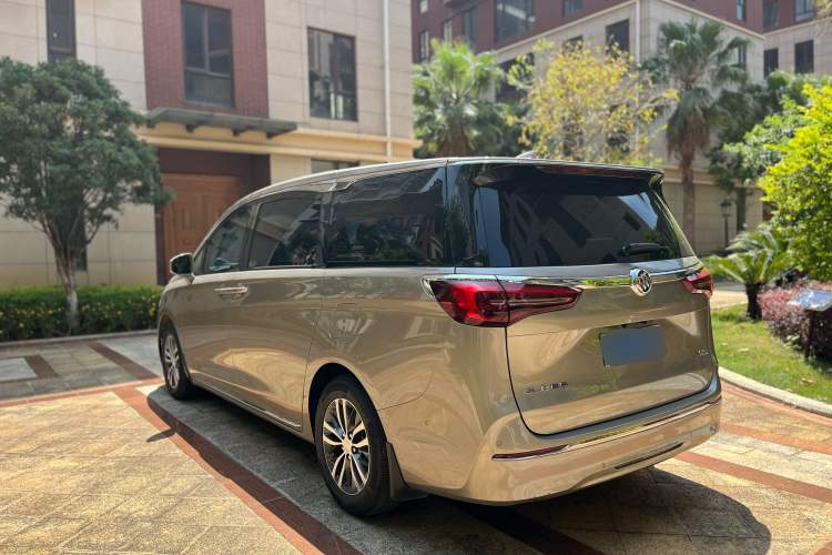 Used Buick GL8 2023 ES Lu Zun Deluxe Model Exterior 3