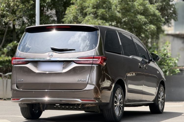 Used Buick GL8 2023 Land Executive Class Comfort Model Exterior 4