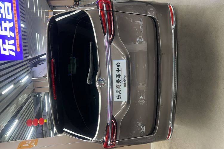 Used Buick GL8 2023 Facelifted Land Cruiser Executive Luxury Version Exterior 4