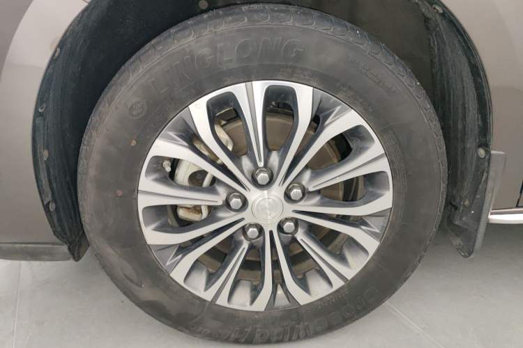Used Buick GL8 2023 Land Executive Class 652T Luxury Model Exterior 4
