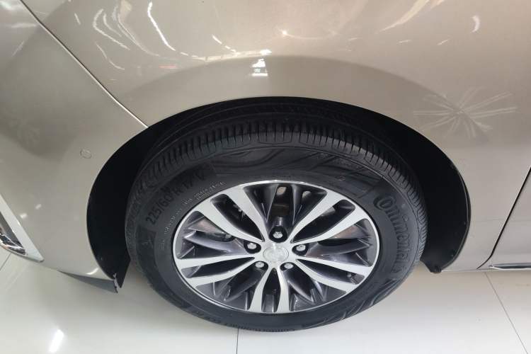 Used Buick GL8 2023 ES Lu Zun Deluxe Model Exterior 4
