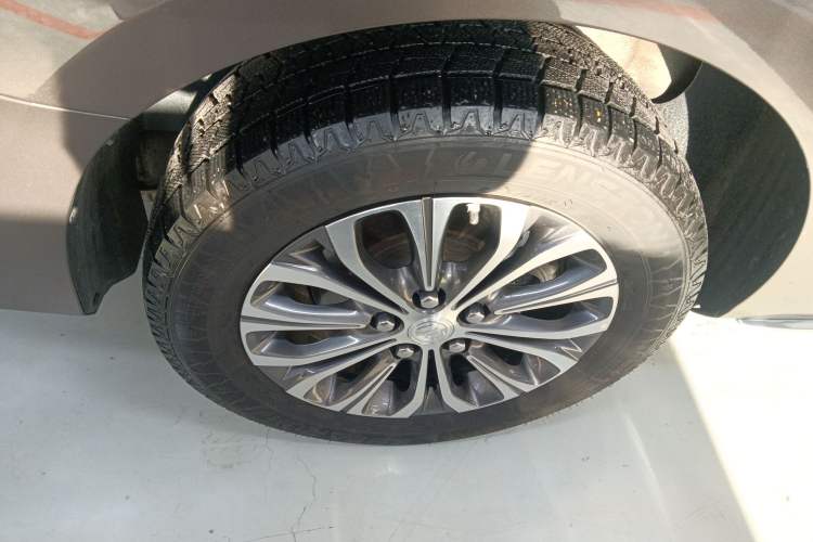 Used Buick GL8 2023 Land Executive Class Smart Enjoyment Model Exterior 5