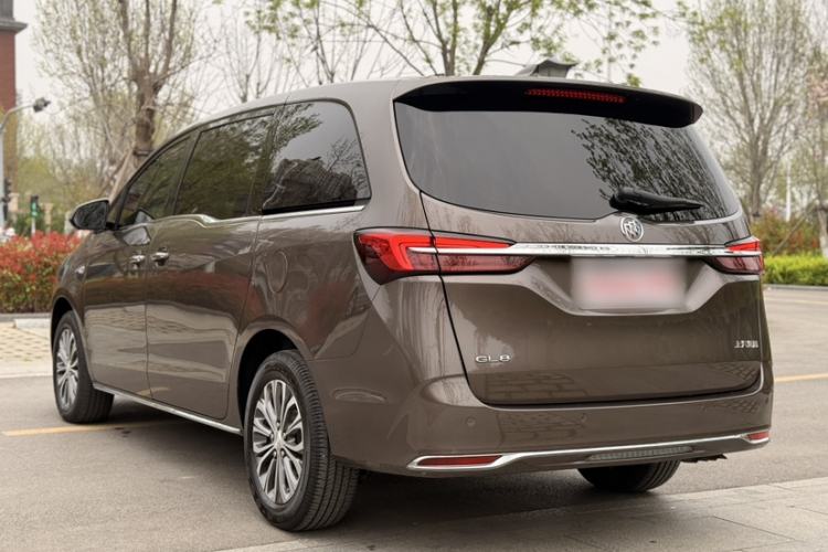 Used Buick GL8 2023 Facelifted Land Cruiser Executive Luxury Version Exterior 5