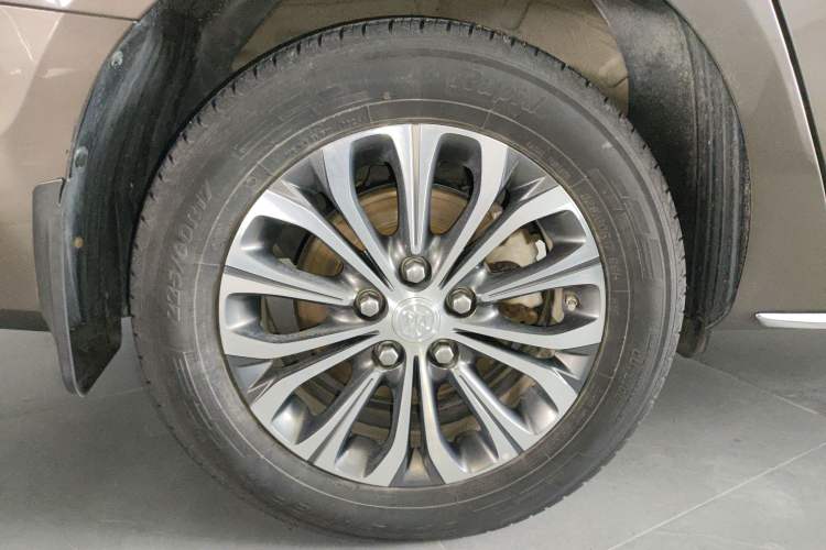 Used Buick GL8 2023 Land Executive Class 652T Luxury Model Exterior 5