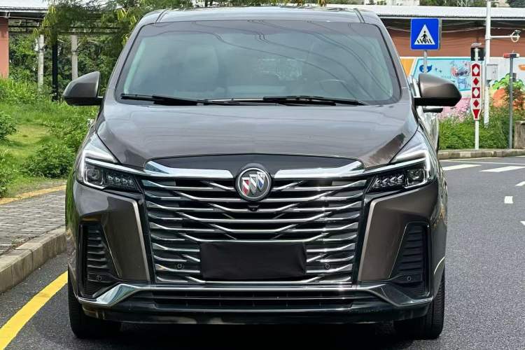 Used Buick GL8 2023 Land Executive Class Deluxe Model Exterior 6