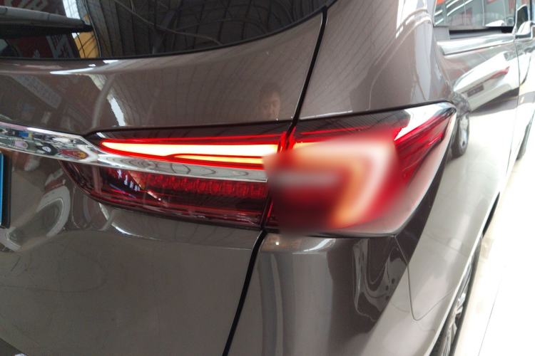 Used Buick GL8 2023 Land Executive Class 652T Luxury Model Exterior 6