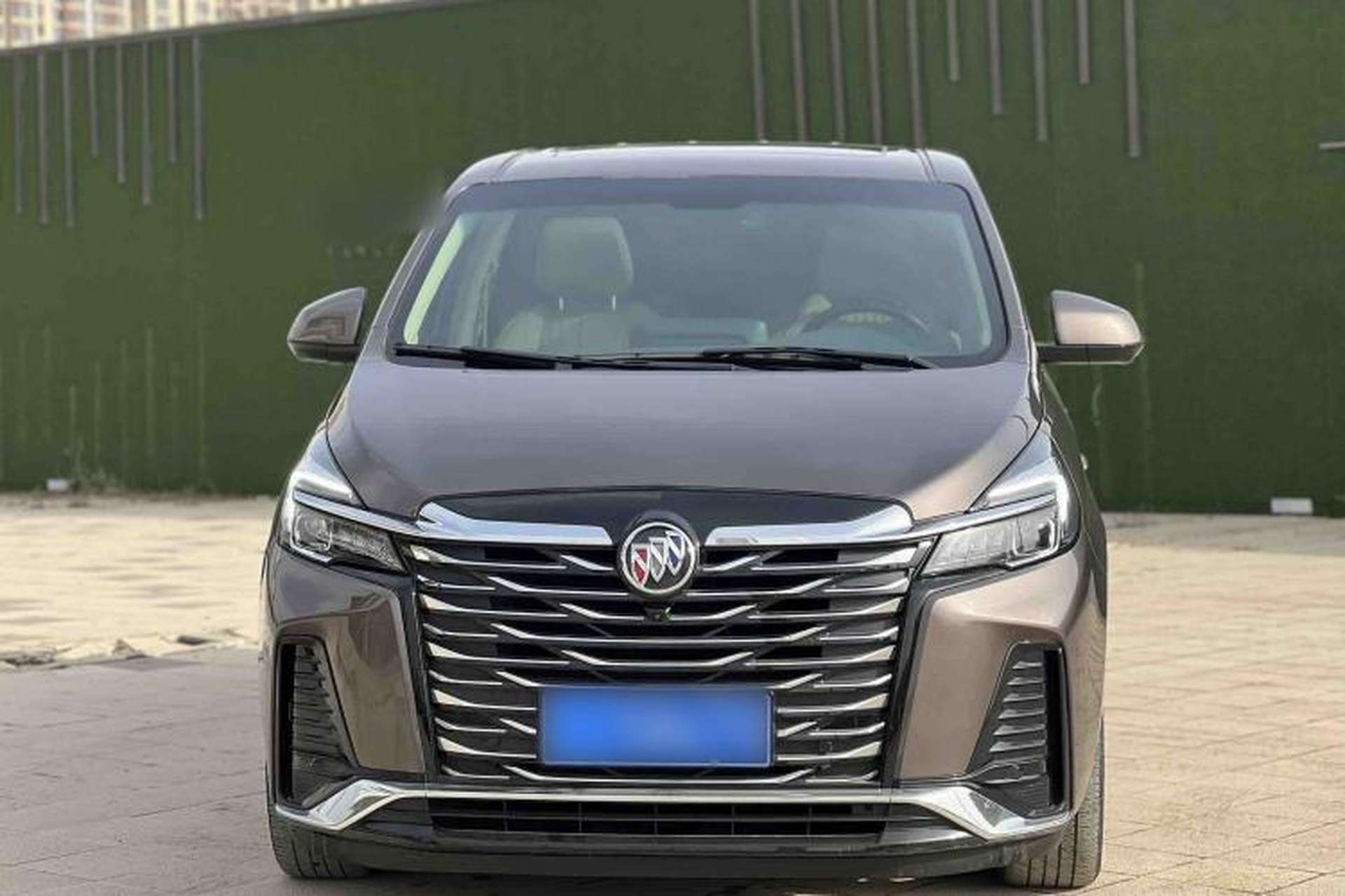Used Buick GL8 2023 Facelifted Land Cruiser Executive Luxury Version Exterior 6