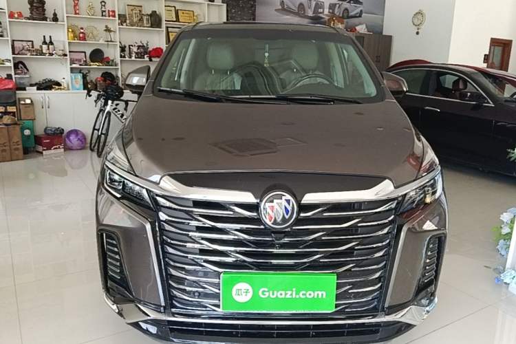 Used Buick GL8 2023 Land Executive Class Comfort Model Front