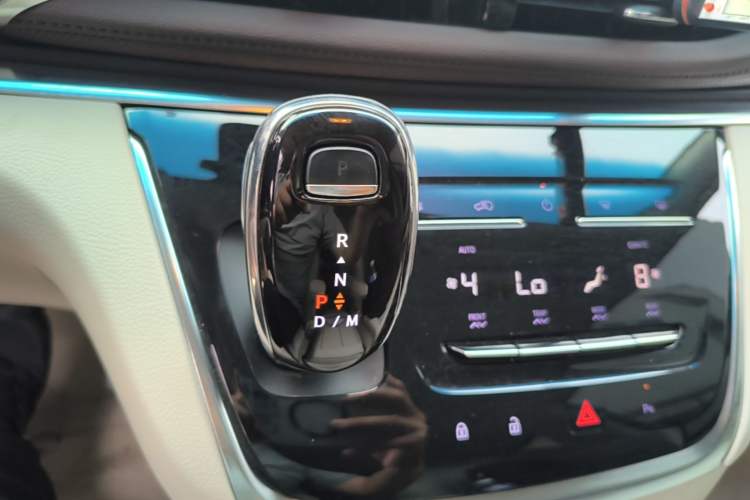 Used Buick GL8 2023 Land Executive Class Comfort Model Gear Lever