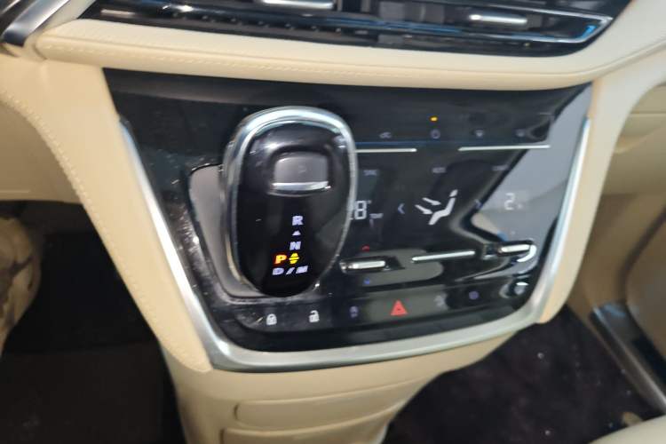 Used Buick GL8 2023 ES Lu Zun Deluxe Model Gear Lever