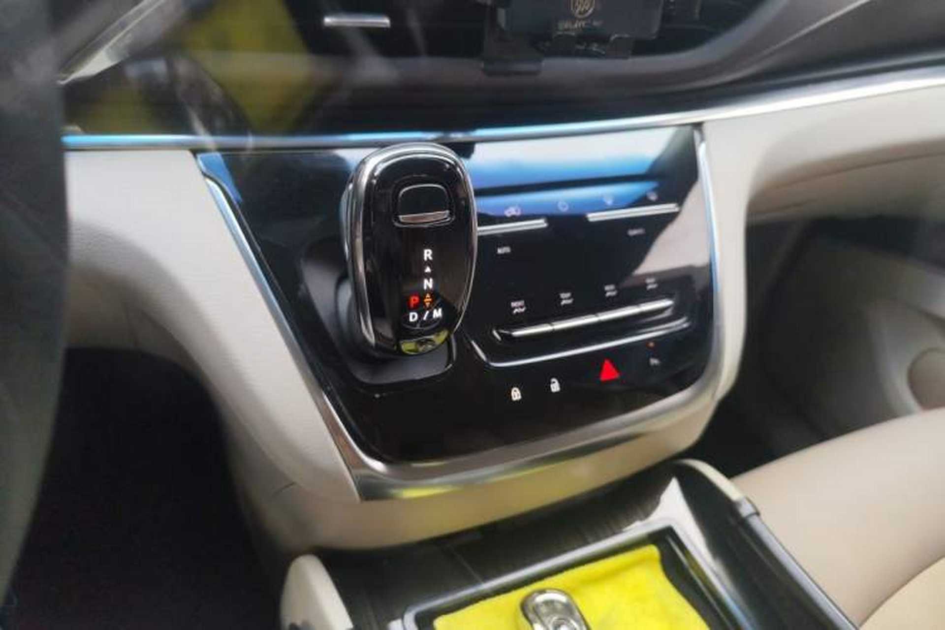 Used Buick GL8 2023 Land Executive Class Comfort Model Gear Lever