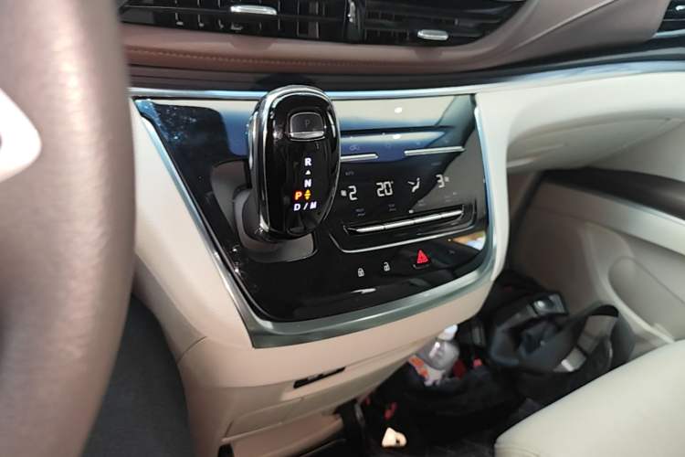 Used Buick GL8 2023 Land Executive Class Smart Enjoyment Model Gear Lever