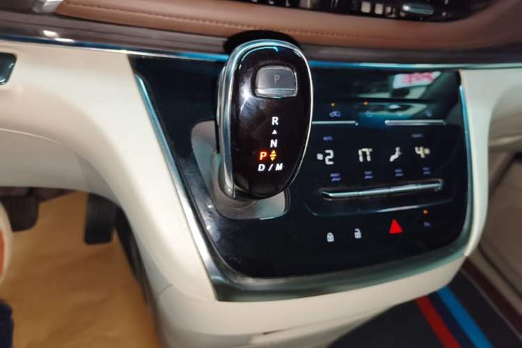 Used Buick GL8 2023 Land Executive Class Comfort Model Gear Lever