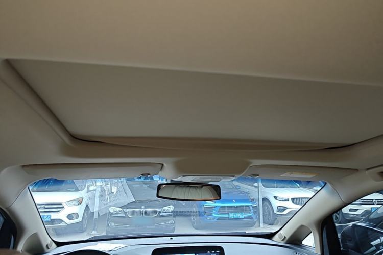 Used Buick GL8 2023 Facelifted Land Cruiser Executive Luxury Version Headliner