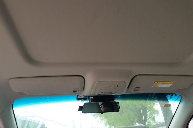 Used Buick GL8 2023 Land Executive Class Comfort Model Headliner