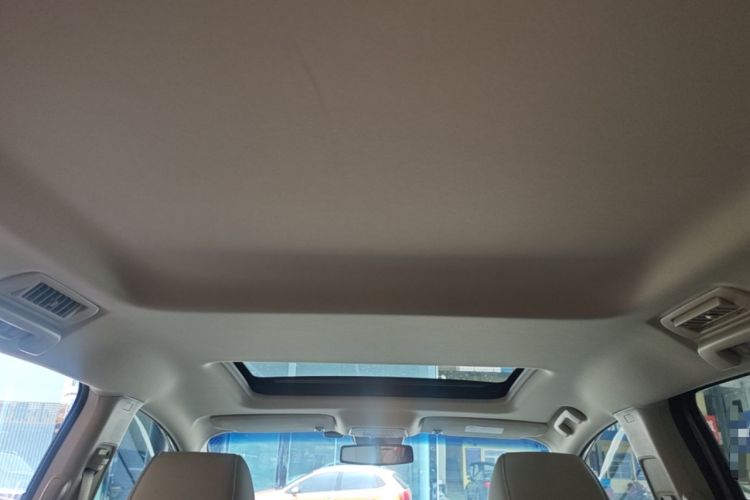 Used Buick GL8 2023 Facelifted Land Cruiser Executive Luxury Version Headliner