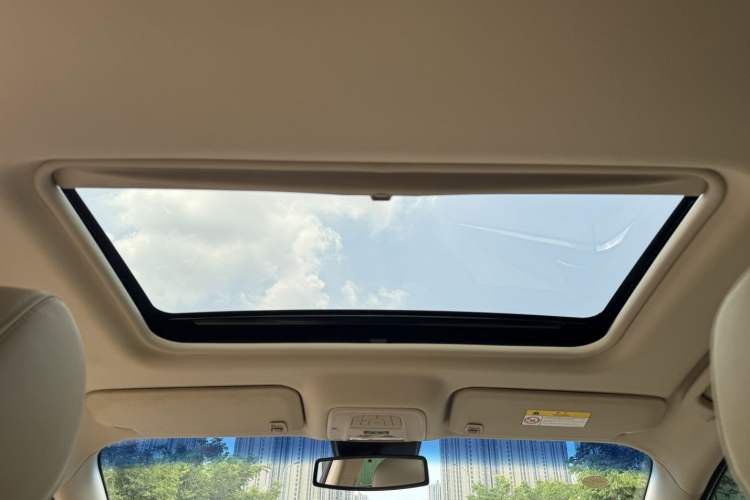 Used Buick GL8 2023 Land Executive Class 652T Luxury Model Headliner
