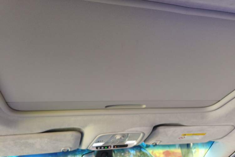 Used Buick GL8 2023 Avenir Aivia Six-Seat Deluxe Edition Headliner