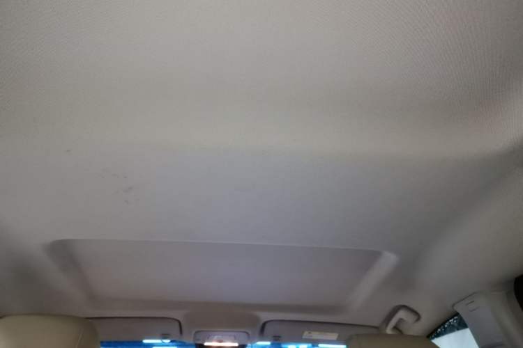 Used Buick GL8 2023 Land Executive Class Comfort Model Headliner