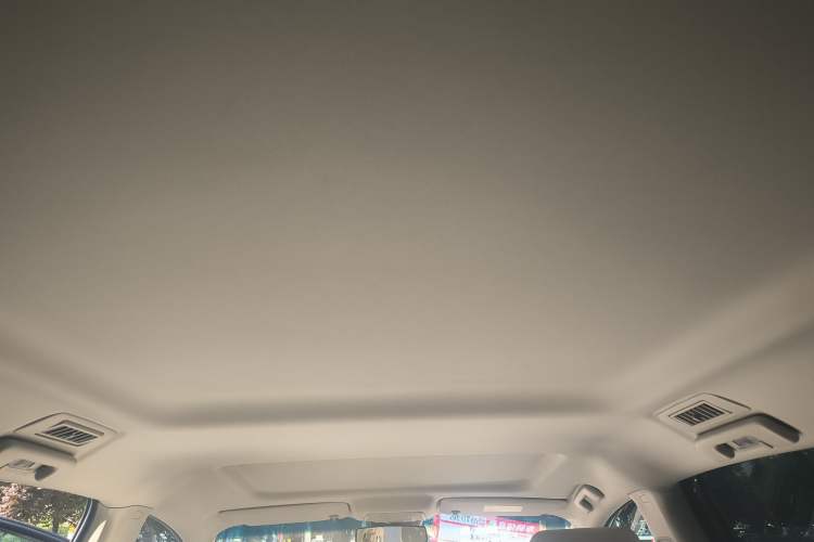Used Buick GL8 2023 Land Executive Class Smart Enjoyment Model Headliner