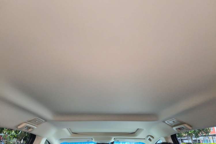 Used Buick GL8 2023 Facelifted Land Cruiser Executive Luxury Version Headliner