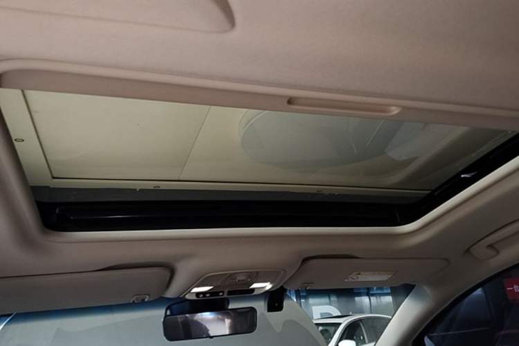 Used Buick GL8 2023 ES Lu Zun Luxury Edition and Yue Version Headliner