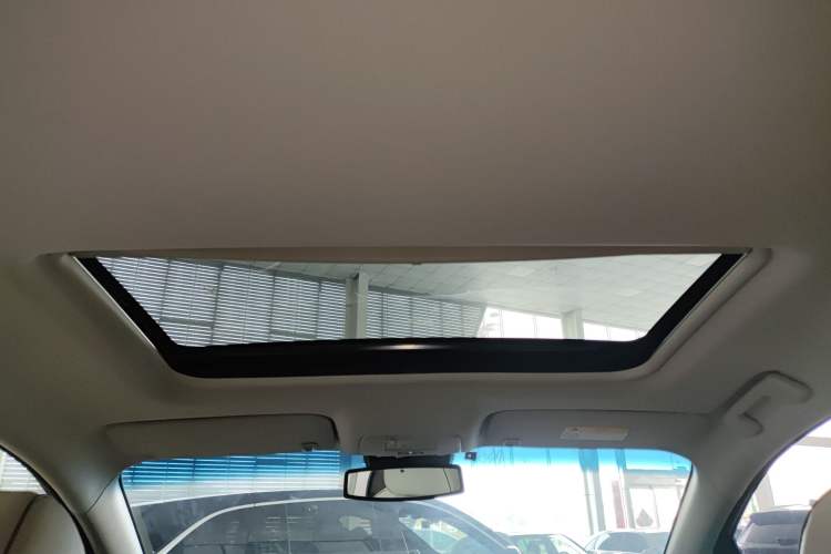 Used Buick GL8 2023 Land Executive Class 652T Luxury Model Headliner