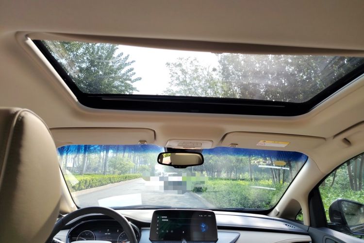 Used Buick GL8 2023 Facelifted Land Cruiser Executive Luxury Version Headliner