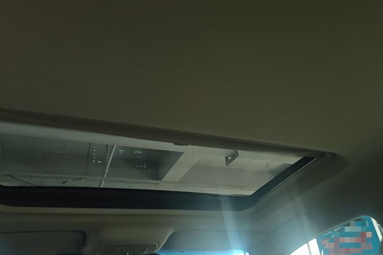 Used Buick GL8 2023 Facelifted Land Cruiser Executive Luxury Version Headliner