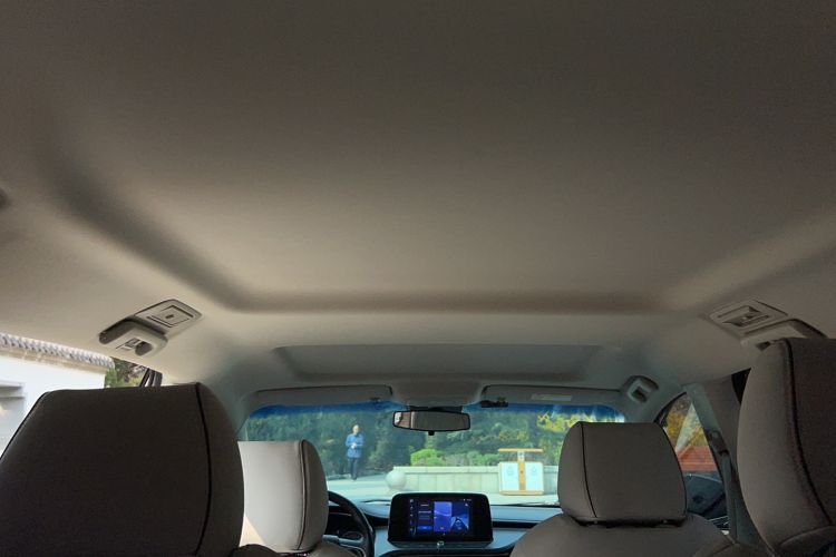 Used Buick GL8 2023 Land Executive Class Comfort Model Headliner