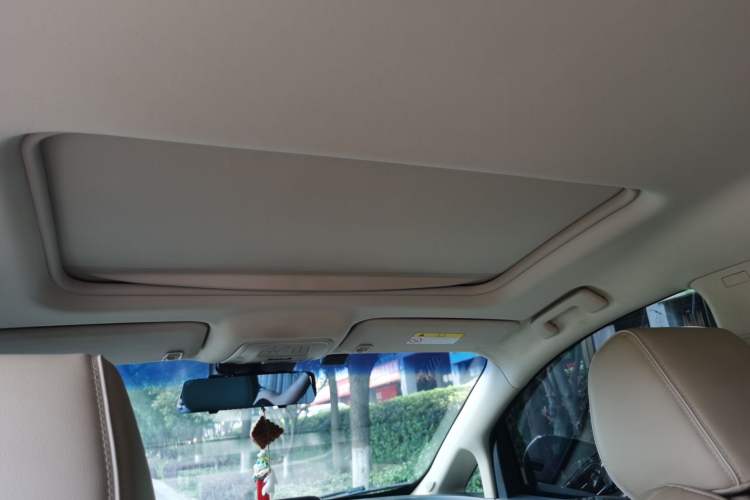 Used Buick GL8 2023 Land Executive Class 652T Luxury Model Headliner