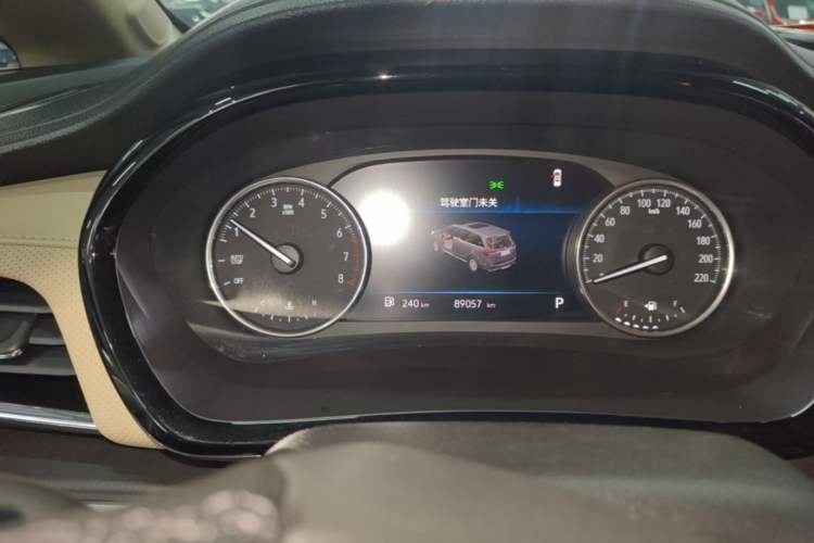 Used Buick GL8 2023 Land Executive Class Deluxe Model Instrument Cluster