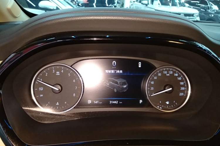 Used Buick GL8 2023 Facelifted Land Cruiser Executive Luxury Version Instrument Cluster