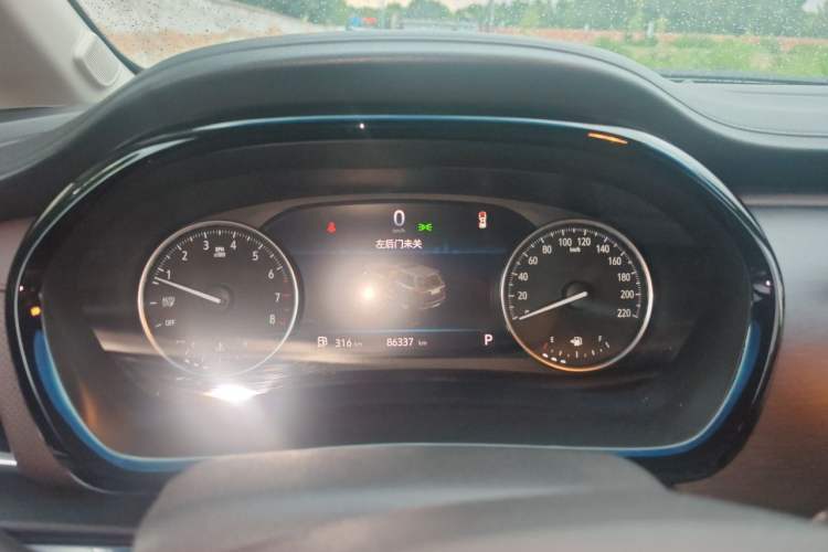 Used Buick GL8 2023 Land Executive Class Smart Enjoyment Model Instrument Cluster