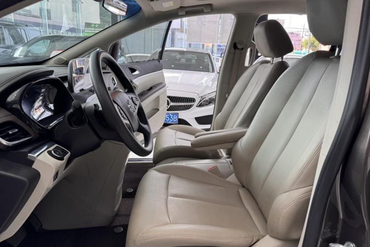 Used Buick GL8 2023 Land Executive Class Smart Enjoyment Model Interior 1