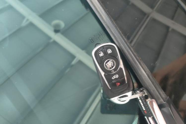 Used Buick GL8 2023 Land Executive Class Smart Enjoyment Model Interior 1