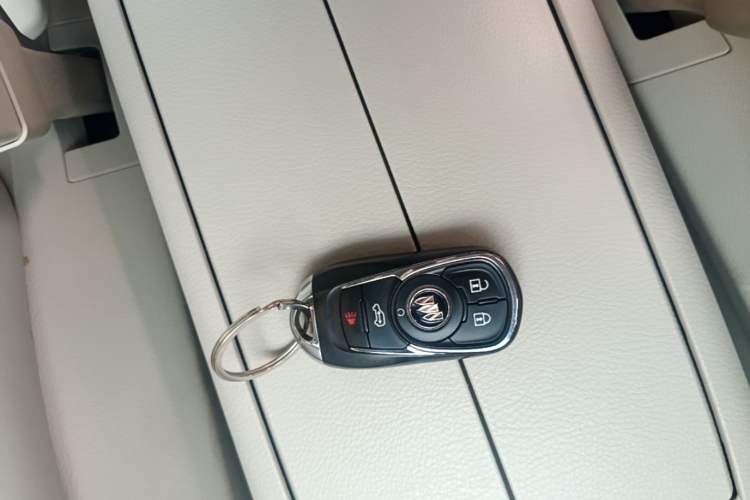 Used Buick GL8 2023 Land Executive Class Smart Enjoyment Model Interior 1