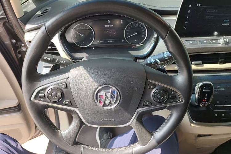 Used Buick GL8 2023 Land Executive Class 652T Luxury Model Interior 1