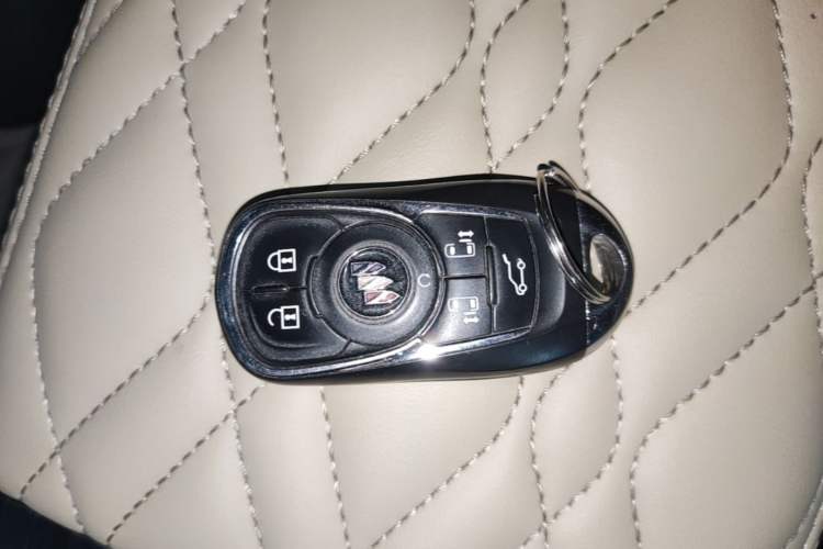 Used Buick GL8 2023 ES Lu Zun Luxury Model Interior 1