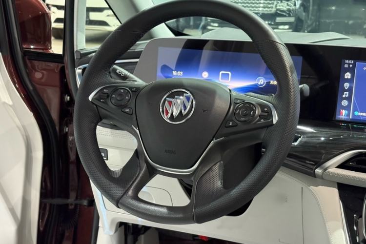 Used Buick GL8 2023 ES Lu Zun Luxury Model Interior 12