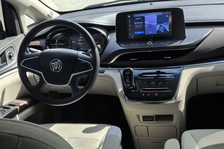 Used Buick GL8 2023 Land Executive Class Comfort Model Interior 2