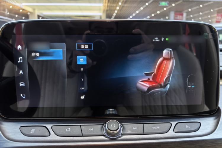 Used Buick GL8 2023 Facelifted Land Cruiser Executive Luxury Version Interior 2