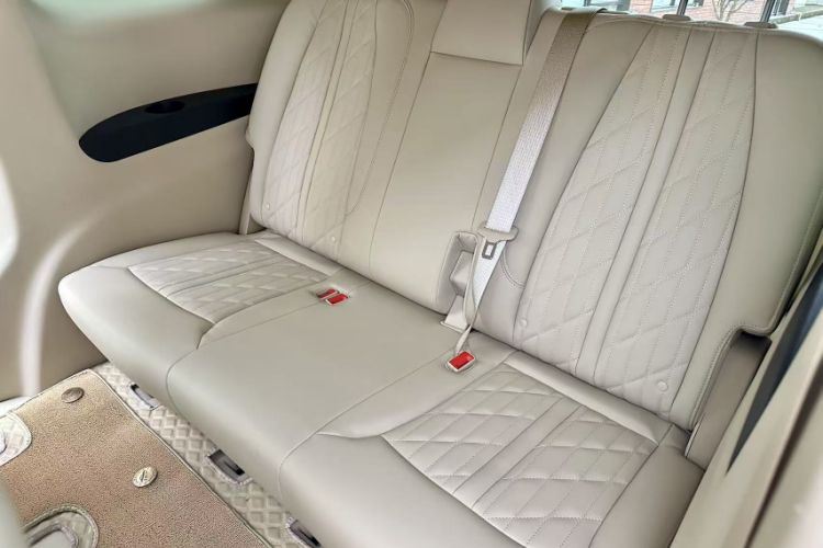 Used Buick GL8 2023 Land Executive Class 652T Luxury Model Interior 2