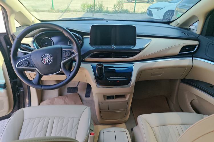 Used Buick GL8 2023 Facelifted Land Cruiser Executive Luxury Version Interior 2