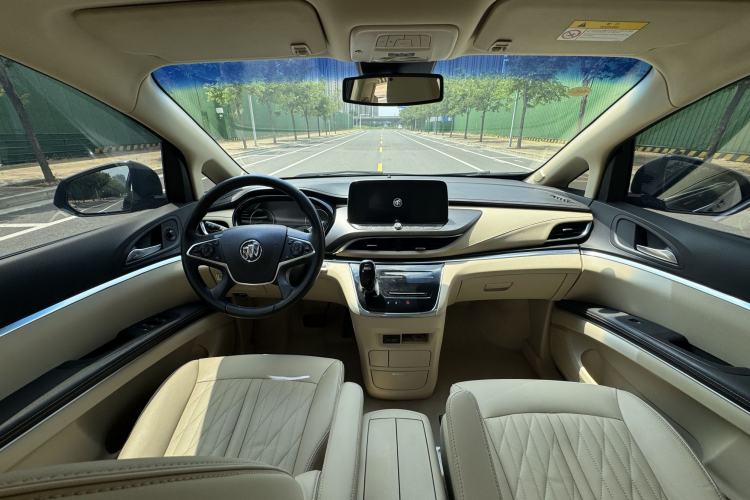 Used Buick GL8 2023 Land Executive Class 652T Luxury Model Interior 3