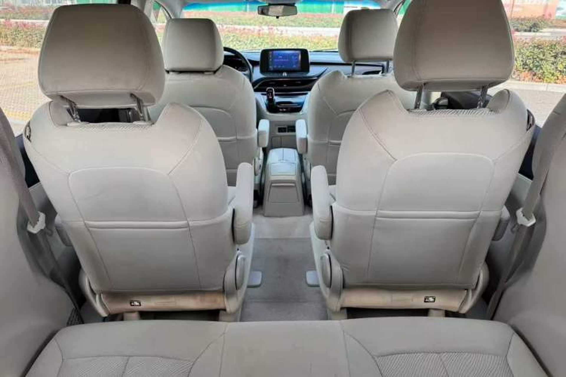 Used Buick GL8 2023 Land Executive Class Comfort Model Interior 3