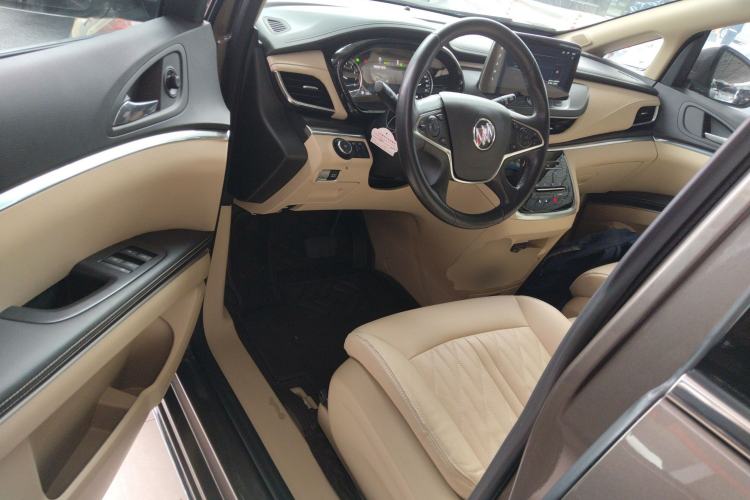 Used Buick GL8 2023 Land Executive Class 652T Luxury Model Interior 3