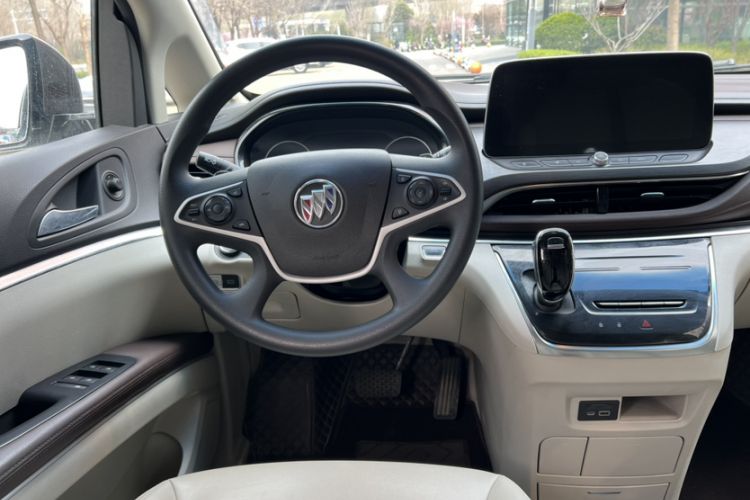 Used Buick GL8 2023 Land Executive Class Smart Enjoyment Model Interior 3